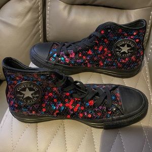 💖Women’s Converse sneakers🎀